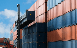 Mostrar un barco con containers